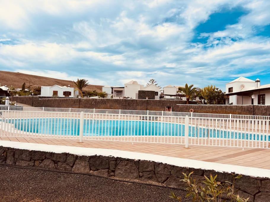 Villa Atienza 99 普拉亚布兰卡 外观 照片